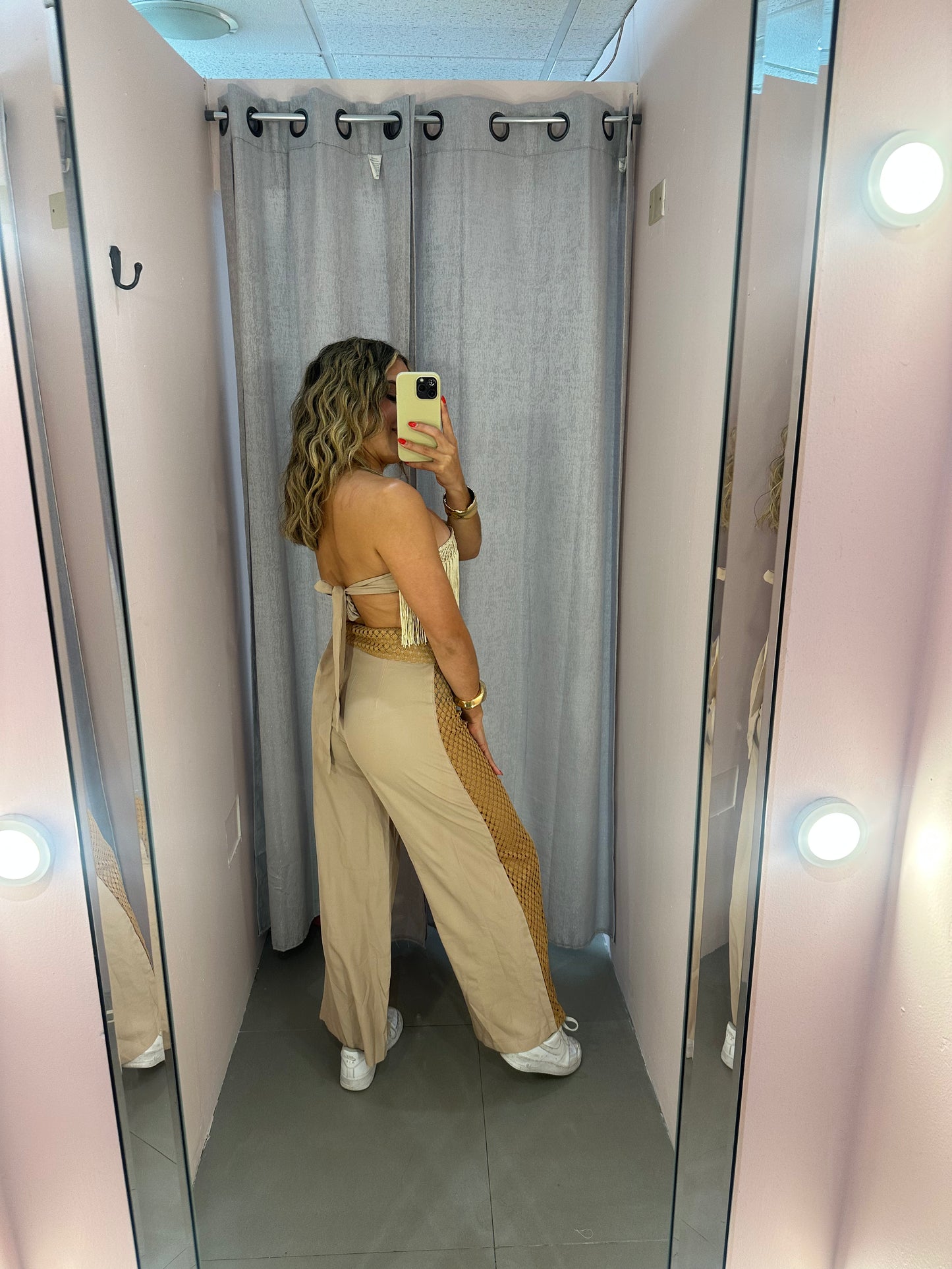 Fringe Cream Set