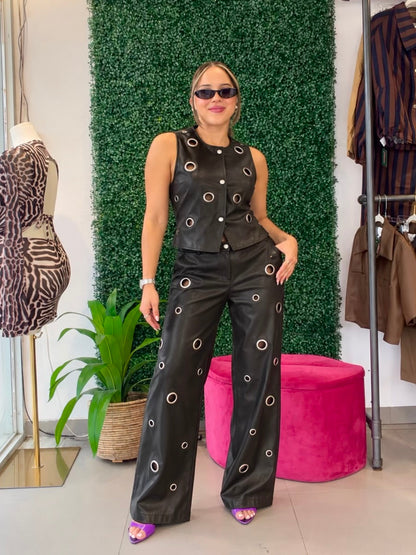 Black Eyelet Set
