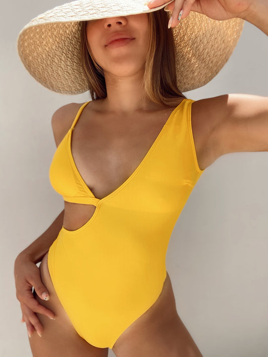 One Piece Yellow